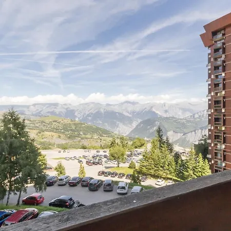 Confortable Aux Pieds Avec Wifi Gratuit Le Corbier